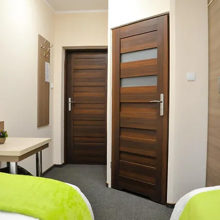 Albergue Sms Internat *
